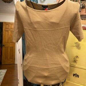 🌤️🌤️🌤️3 for 12$🌤️🌤️🌤️Ann Taylor Khaki Sweater
